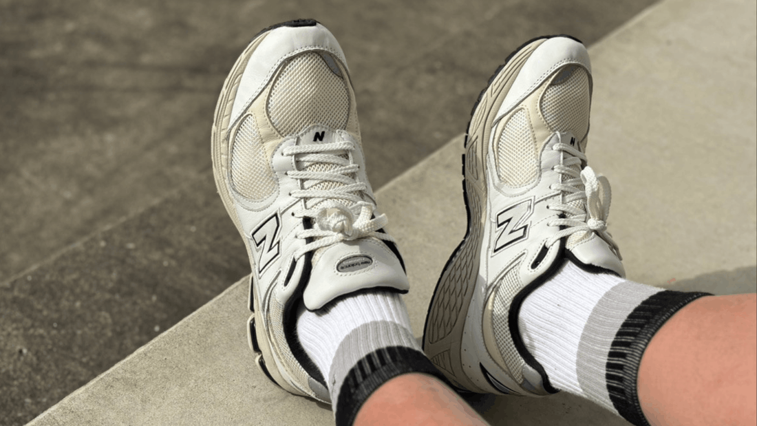 【ガチレビュー】ニューバランス2002Rのサイズ感や履き心地を実体験を元に解説！人気の理由やおすすめの10足も紹介！