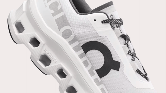 【Onのクラウドモンスターを徹底レビュー】モデル毎の違いや実際の評判、サイズ感などを解説！